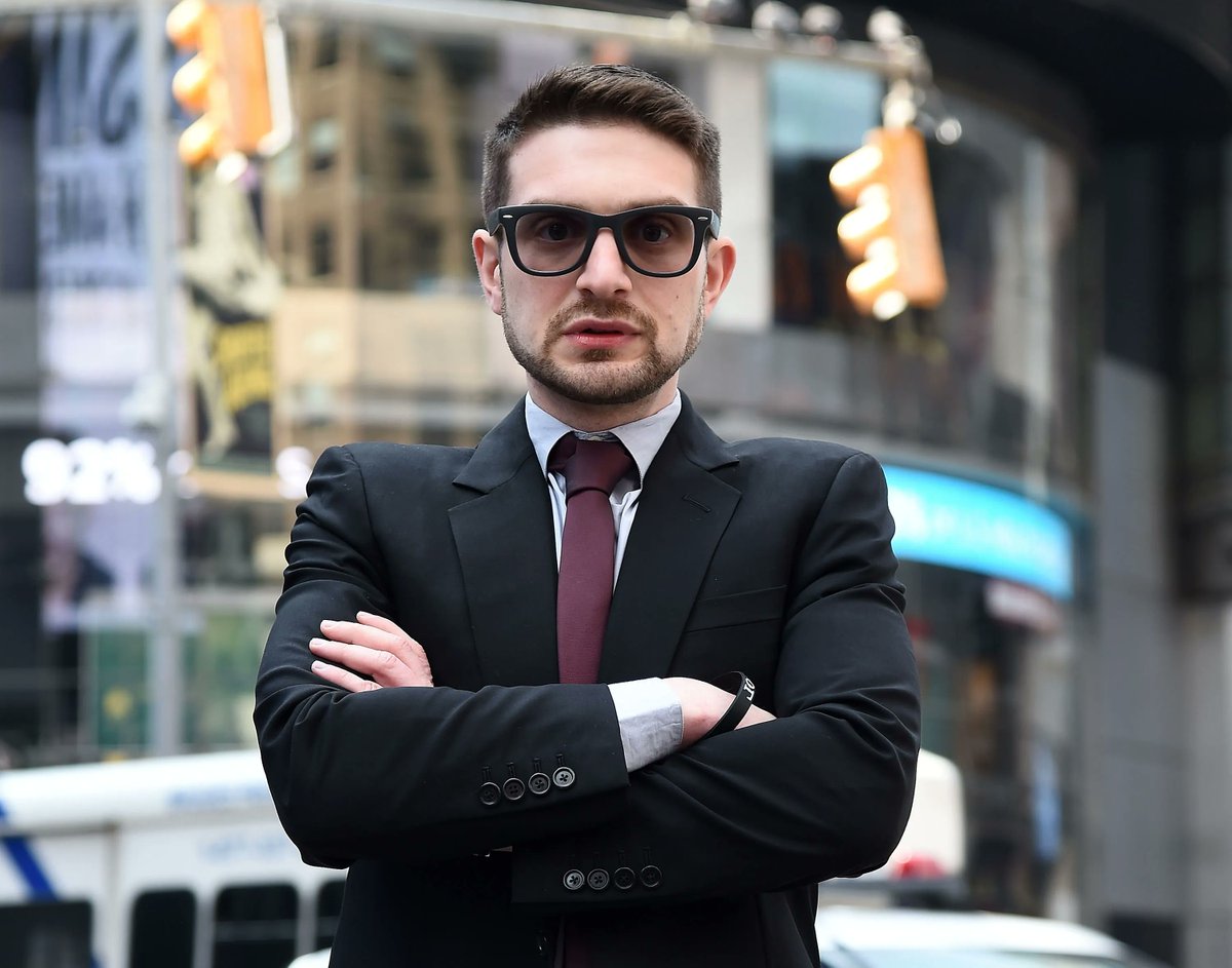 Omar Bula Escobar (@omarbula) on Twitter photo Alexander Soros: El hijo del engendro monstruoso.
Mírenlo bien, porque también está metido en las entrañas de nuestros países...
<a href="/AlexanderSoros/">Alex Soros</a>
<a href="/georgesoros/">George Soros</a> Alexander Soros: El hijo del engendro monstruoso.
Mírenlo bien, porque también está metido en las entrañas de nuestros países...
<a href="/AlexanderSoros/">Alex Soros</a>
<a href="/georgesoros/">George Soros</a>