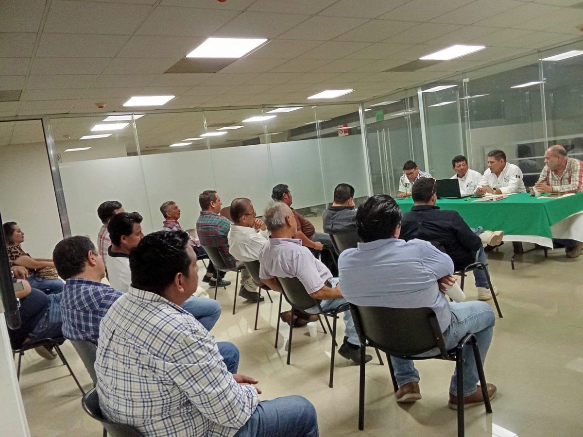 citicac's tweet photo. Miercoles 27 de agosto de 2025

Se llevó a cabo la Segunda Sesión Ordinaria Mensual del VI Consejo Directivo del Colegio e Instituto Tabasqueño de Ingenieros Civiles CITIC, A.C., en: Circuito Municipal, No 106, 3er. Piso, Col. Tabasco 2000, Villahermosa, Centro, Tabasco. https://t.co/SUTH9fjmGf