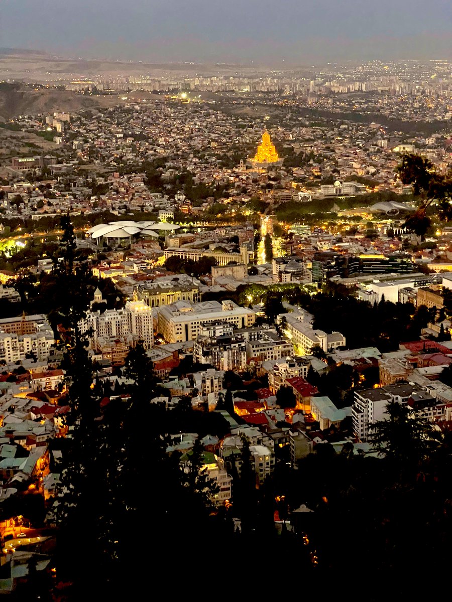 триумфально прибыл в Тбилиси, расчехляйте свои треды