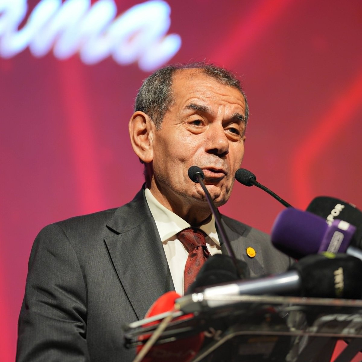 Dursun Özbek: 

♦️Galatasaray bu takımlar kadar güçlü en az.

♦️Şampiyonlar Ligi'nde hedefimiz çok yüksek.

♦️Galatasaray ile oynayan herkes iki kez düşünecek. Geçen sene de gördük, biz performansı yüksek takımlara karşı iyi oynuyoruz, başarılı sonuçlar alıyoruz.