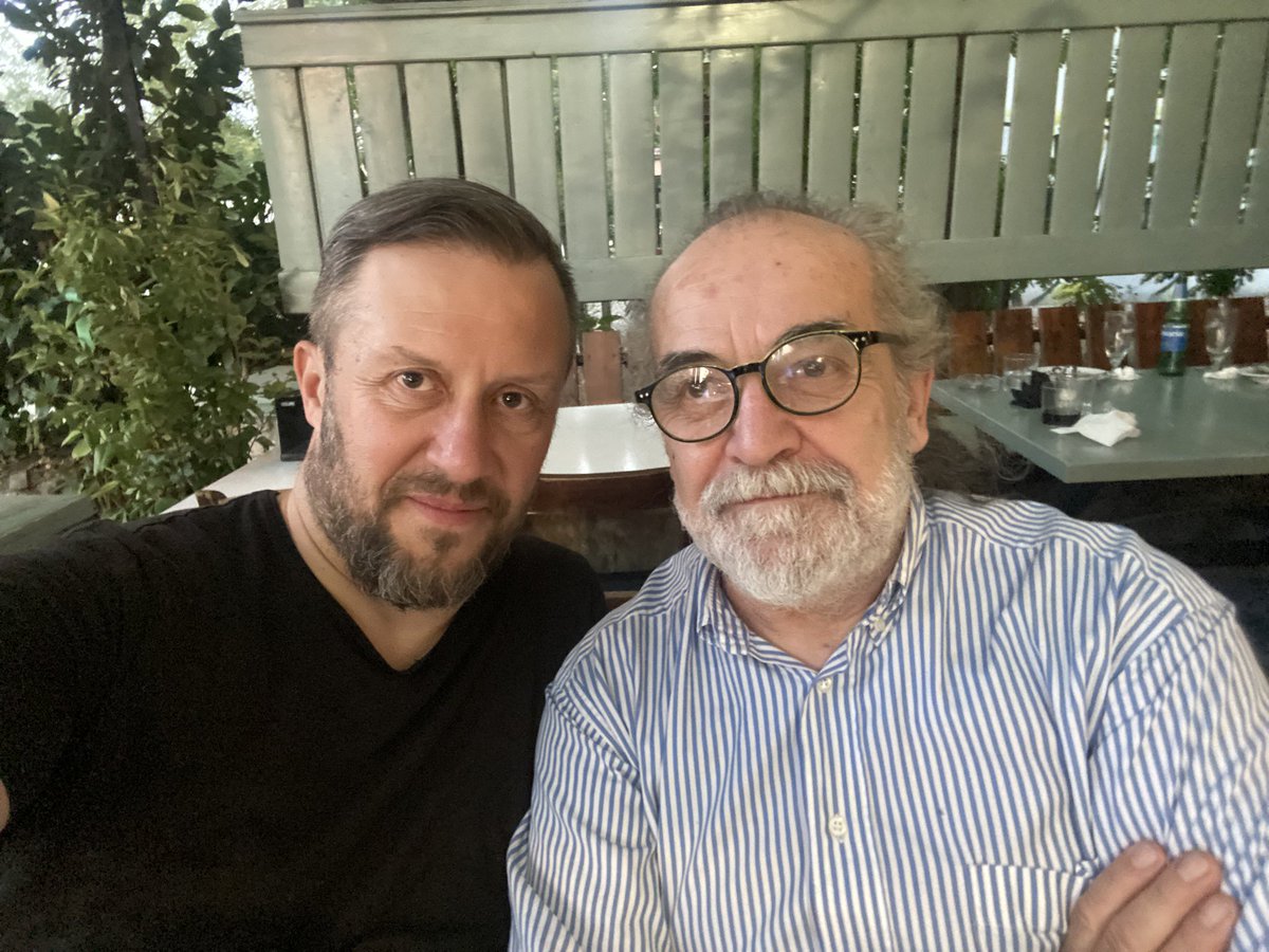 galevski's tweet image. Голем поздрав од Профа @tome_corner, отворил &quot;Кај Професор Томе&quot; на локација стара &quot;Штала&quot; - ама од што е супер, на никој не кажуе - треба со еден масовен твитап да го нападнеме