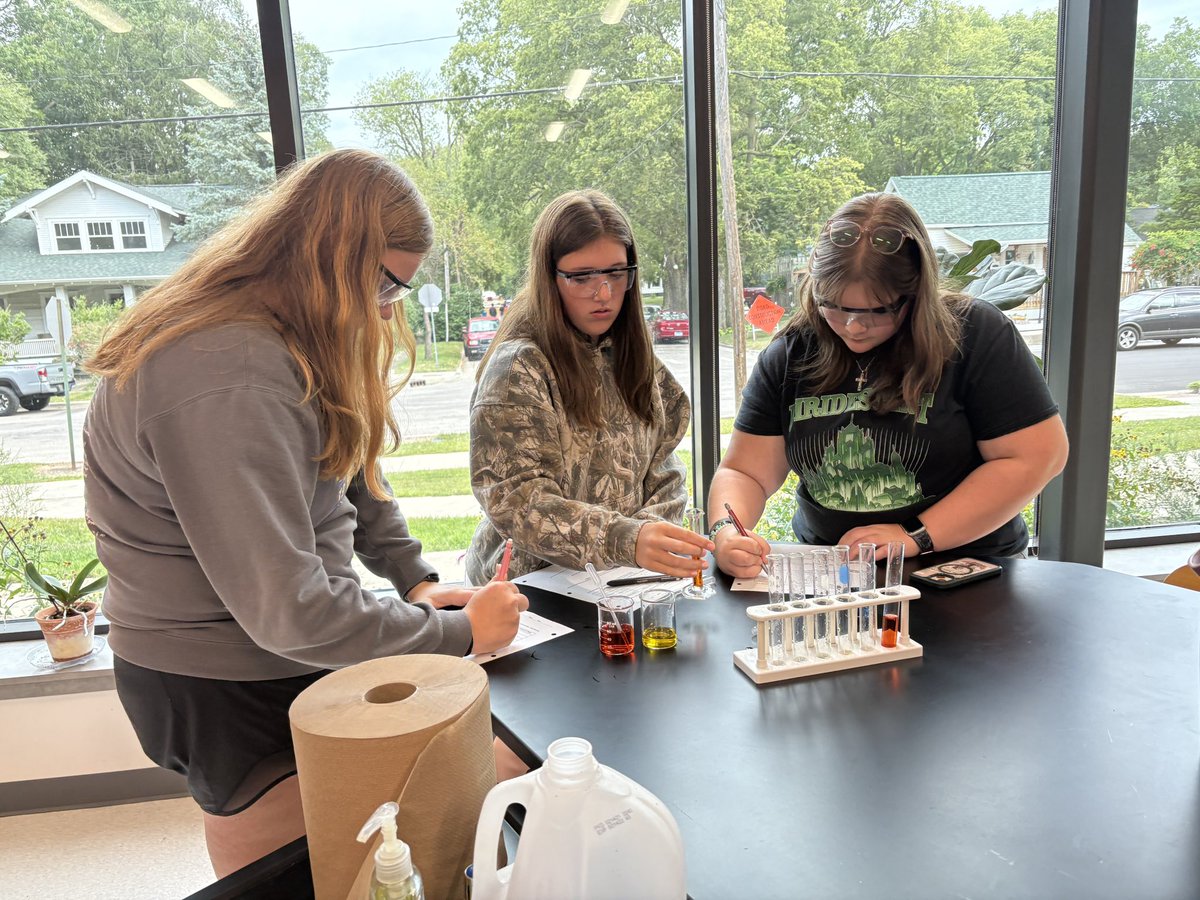 Mrs. Allen tweet media