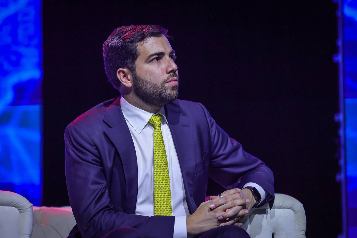 En esta primera edición del “Puerto Rico Going Global 2025”, demostramos que para el Gobierno el desarrollo empresarial tiene una prioridad fundamental porque  exportar significa generar empleos,fomentar la innovación y promover el
crecimiento económico de nuestra Isla.

Puerto