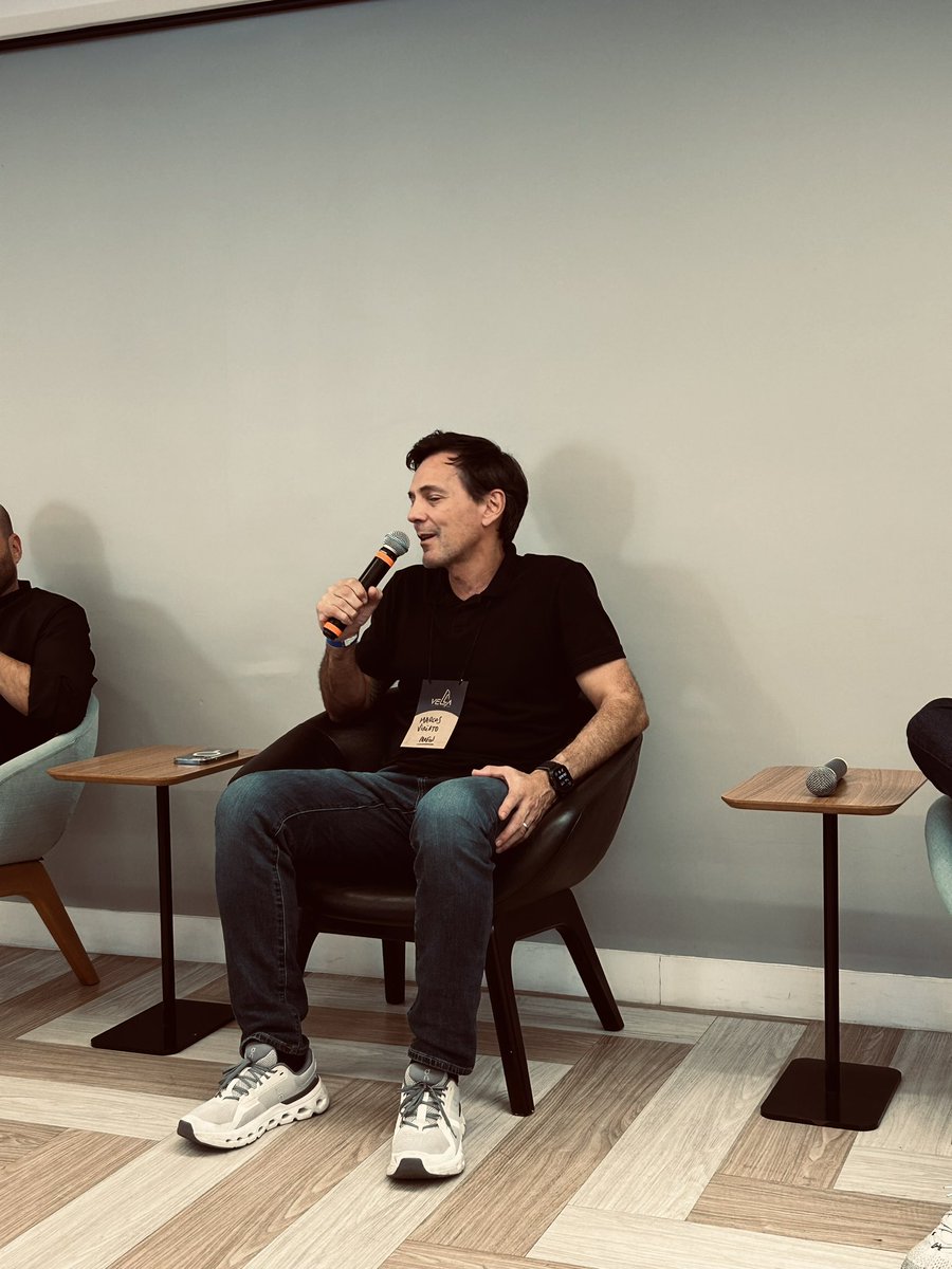 Rayls_LATAM (@rayls_latam) on Twitter photo “Compra uma ação e tenta transferir da corretora A pra corretora B”
Esse foi um dos cases que o nosso CEO <a href="/mcvviriato/">Marcos Viriato</a> falou no evento RWAFI
E aí ja tentou transferir? o que rolou? 🤔
#RWA “Compra uma ação e tenta transferir da corretora A pra corretora B”
Esse foi um dos cases que o nosso CEO <a href="/mcvviriato/">Marcos Viriato</a> falou no evento RWAFI
E aí ja tentou transferir? o que rolou? 🤔
#RWA