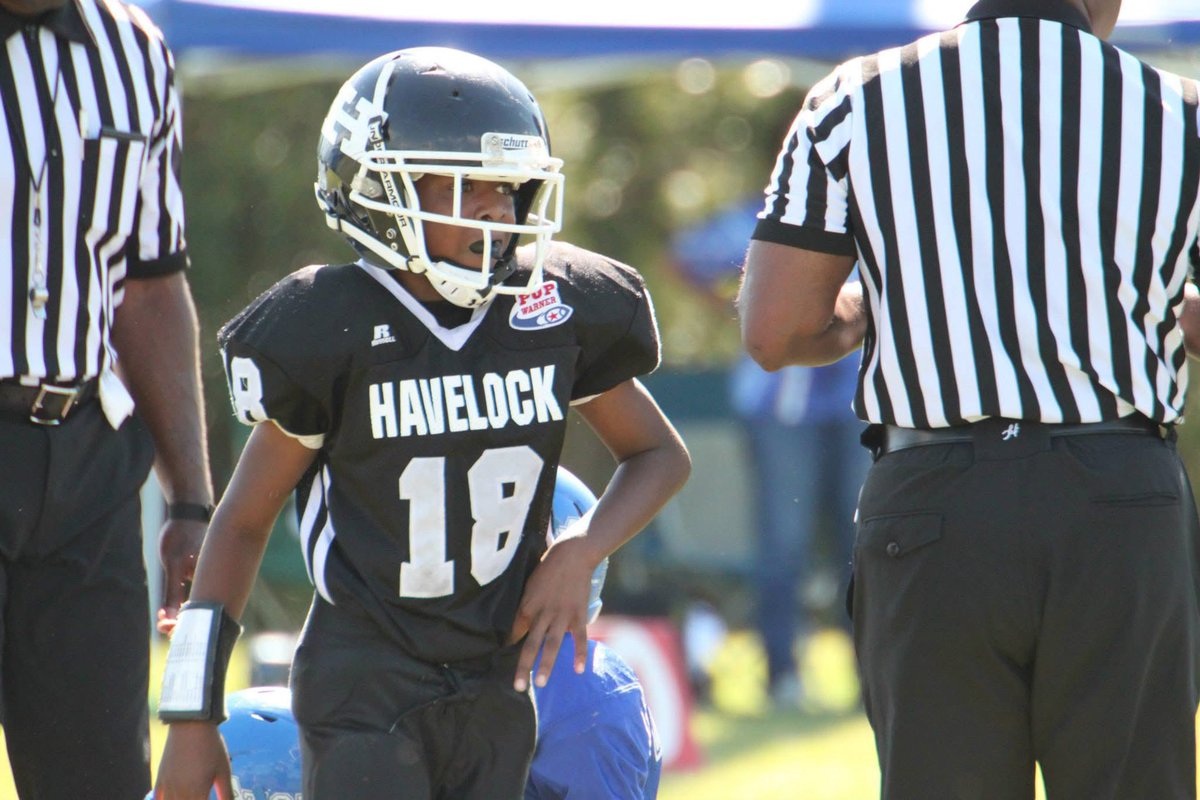 MarcusGatling's tweet photo. From Pop Warner to D1 football, it’s been a hell of a journey. My playing days are over, but I’m still involved in the game, in a new role. With @UTLRecruiting, I help HS players chase their dream of playing in college. Need recruiting help? DM me—I’ve been where you are. https://t.co/sGYbsgTl4M