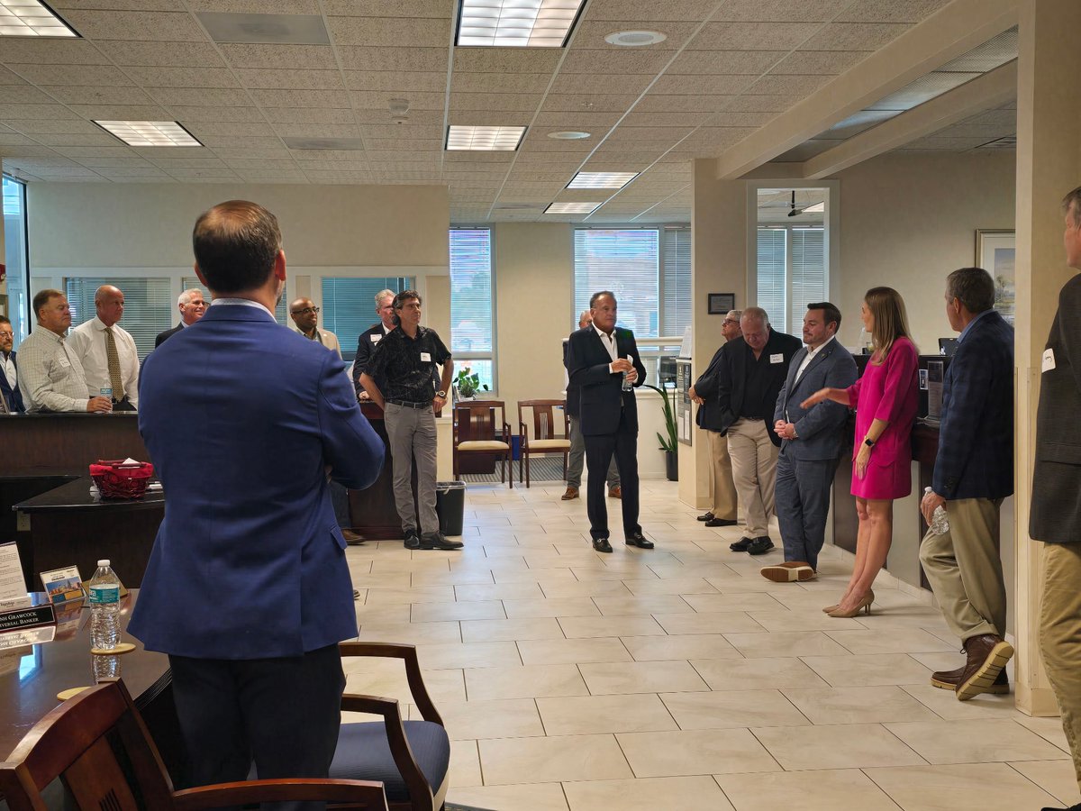 REPRESENTATIVE JENNIFER CANADY.  Our Pres Jonathan Vazquez was pleased to represent <a href="/SunCoastPBA/">Sun Coast Police Benevolent Association</a> and <a href="/FloridaPBA/">Florida PBA</a> at a fundraiser for Representative <a href="/JenniferCanady_/">Jennifer Canady</a> this week. A teacher and a law enforcement supporter, Rep. Canady is a native of Lakeland. 📸: <a href="/AdamAndersonFL/">Rep. Adam Anderson</a>