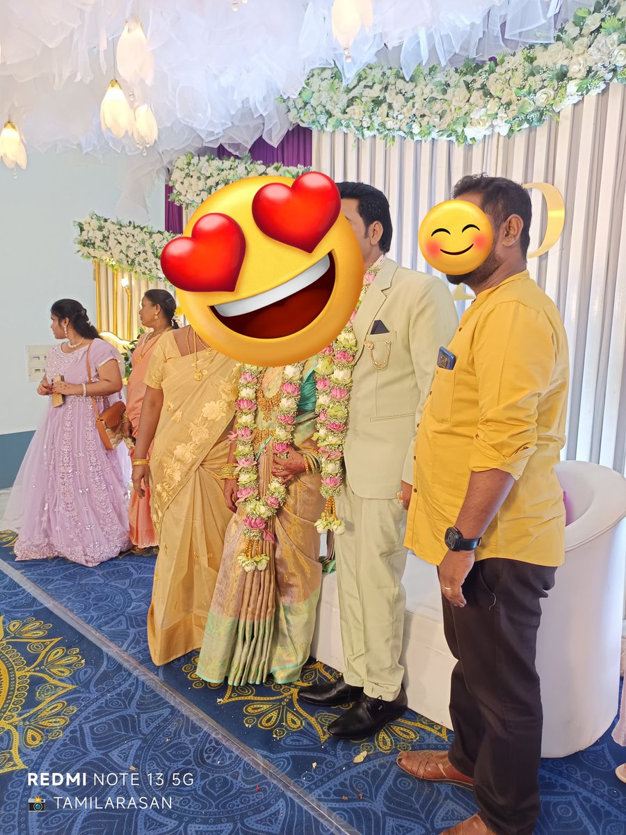 Shan Tweets (@shantweet07) on Twitter photo Happy Married life anna 🎉 <a href="/theblackdott/">Black Dot .</a>
தலைவர் சொந்தங்களை பார்த்ததில் பெரும் மகிழ்ச்சி ❤️🎉
<a href="/Ponniyi60491726/">பொன்னியின் செல்வன் (மன்னாதி மன்னன் )</a> <a href="/ragulshiv/">தராசு</a> <a href="/rsingaravel/">பேட்ட வேலன்</a>
Miss you guruveee <a href="/SSR_Sivaraj/">SSR 🐘</a> Happy Married life anna 🎉 <a href="/theblackdott/">Black Dot .</a>
தலைவர் சொந்தங்களை பார்த்ததில் பெரும் மகிழ்ச்சி ❤️🎉
<a href="/Ponniyi60491726/">பொன்னியின் செல்வன் (மன்னாதி மன்னன் )</a> <a href="/ragulshiv/">தராசு</a> <a href="/rsingaravel/">பேட்ட வேலன்</a>
Miss you guruveee <a href="/SSR_Sivaraj/">SSR 🐘</a>