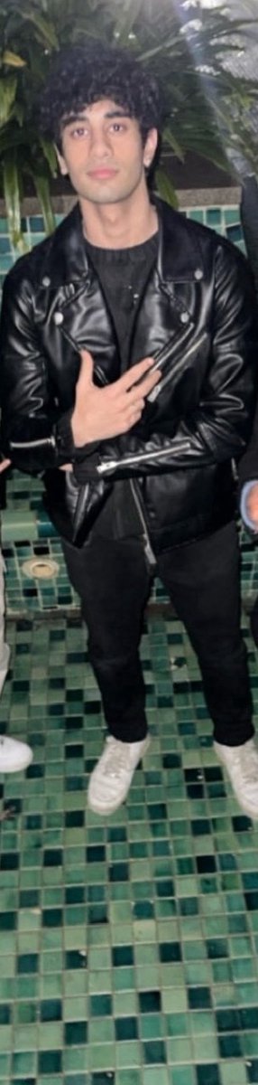 if u think im hot dm or like this ( im horny all the time)