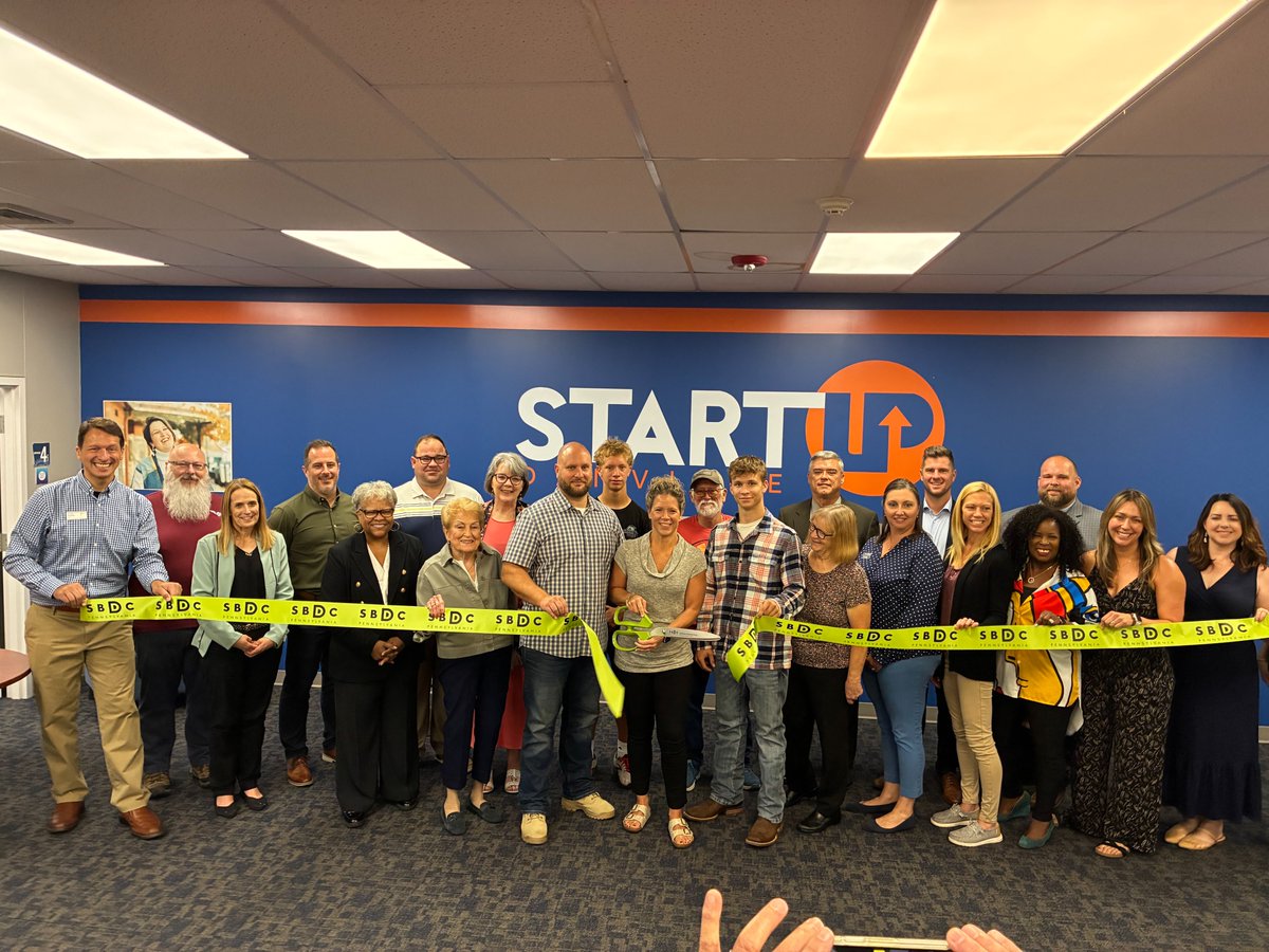 Happy Labor Day! Celebrate business opportunities by taking a look at RD’s business programs at rd.usda.gov/programs-servi…. State Director Cabell attended a ribbon-cutting for an RD business development grant recipient providing an incubator for other small businesses.