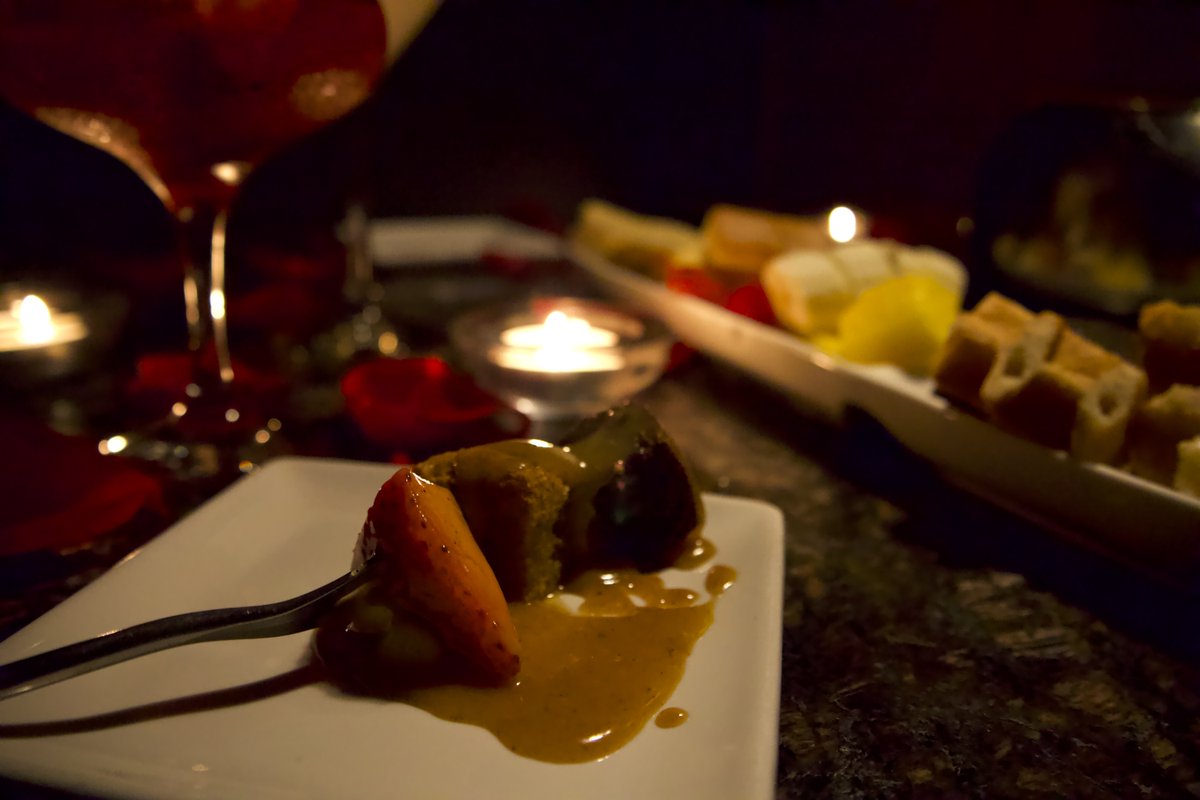 MeltingPotOKC's tweet photo. Romance is waiting... Join us tonight for a romantic Thursdate at Melting Pot or come in for one of the last August Date Nights this weekend and get a pair of Melting Pot wine glasses as a gift from us. Reserve an "August Date Night" table or a Thursdate table today! https://t.co/gL82Zmwvn7