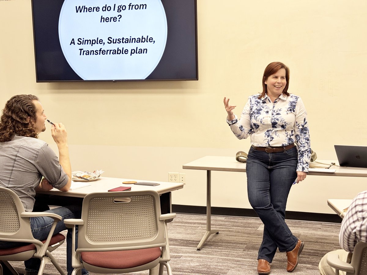 CDAnalysis's tweet photo. Our Resiliency Training finale was truly inspiring! Col (Ret.) Terry Williams emphasized that resilience is data-informed, focusing on what you can control today to achieve big wins tomorrow. https://t.co/yxYn3Ac943