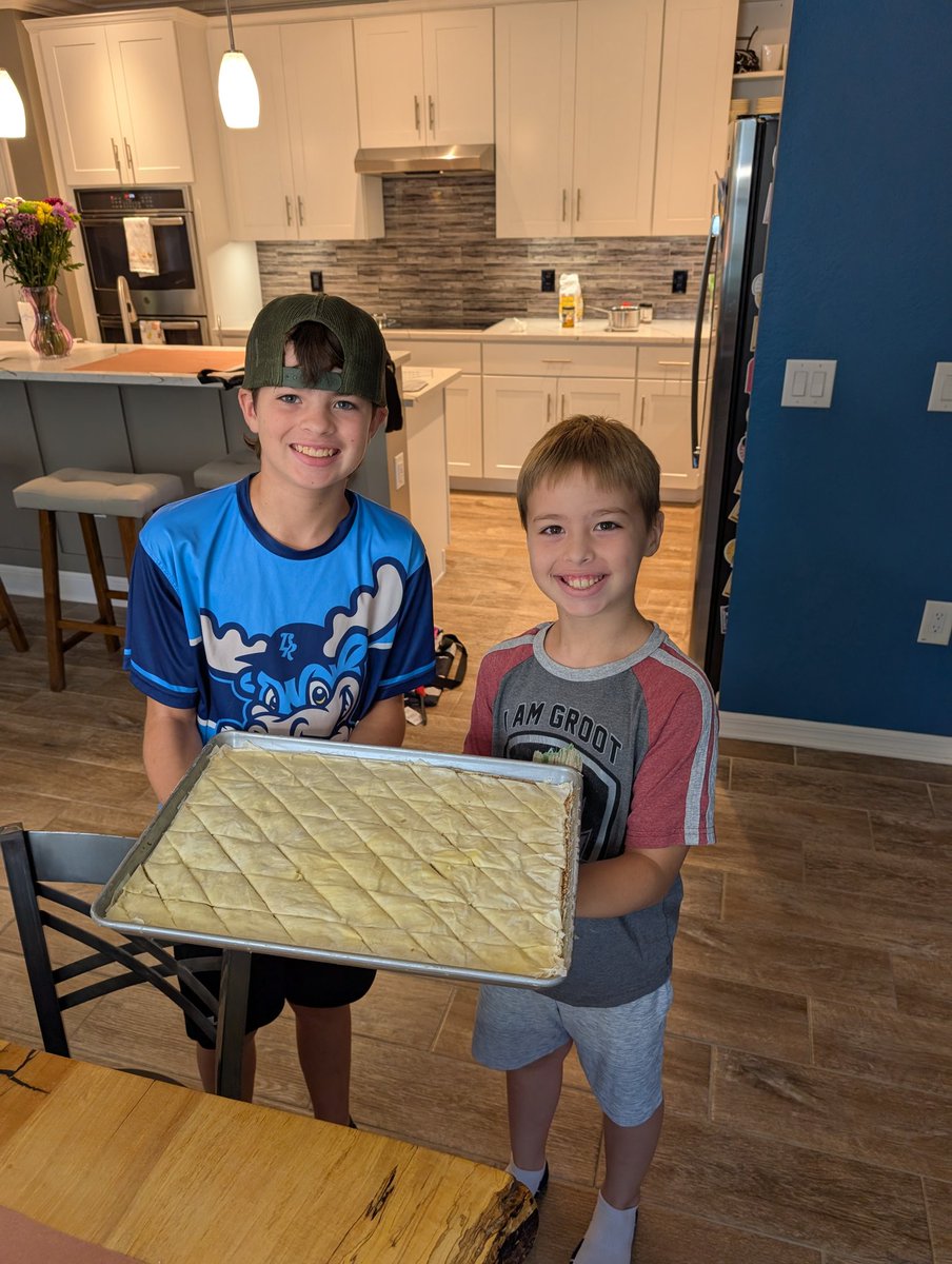 MrMarkW's tweet image. What else do we create during the week when Greece is the lesson? With Pipes' guidance, ParkedCar and grandpa made Baklava!