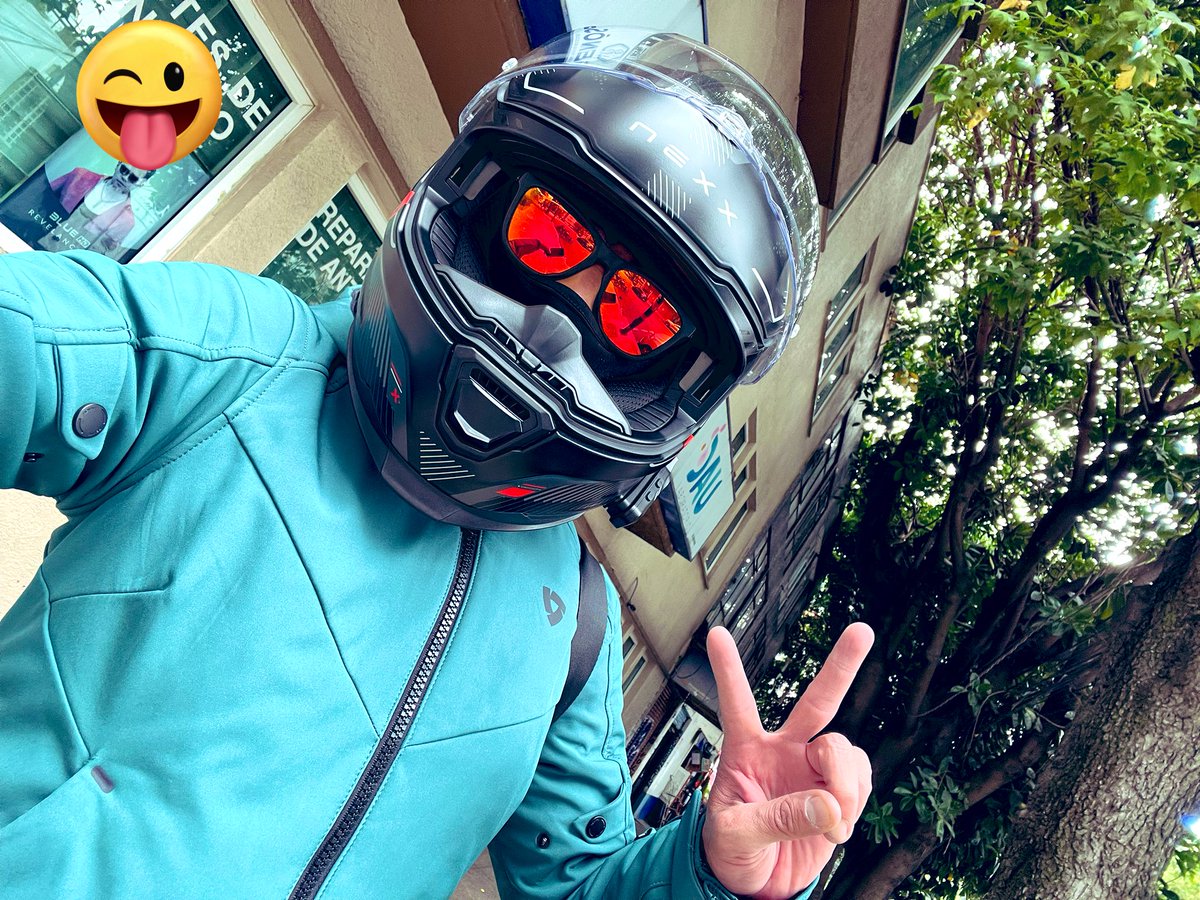 paquitovedder's tweet photo. Pues nada, dando los buenos días a todos, menos a los motosimios que denigran al verdadero motero. 😎

#Fili🪨 #Triumph🇬🇧  #Nexx🪖 #Scrambler🏍✨ #Revit🧤 #NeverGiveUp👊🏼 #NoPlan🏕️ https://t.co/eyDq6w1r9l