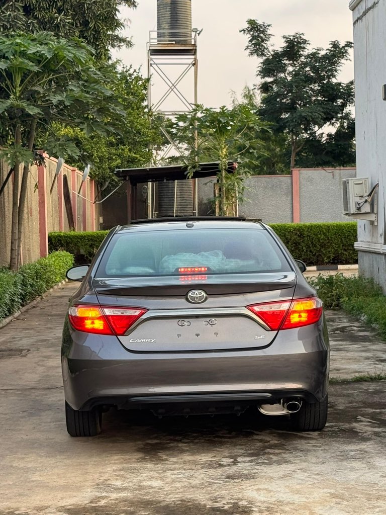 al3_aliyu's tweet image. FOR SALE ‼️‼️ DIRECT BELGIUM 🇧🇪 TOYOTA CAMRY FULL 2015 MODEL WITH ORIGINAL COSTUME DUTY GOING FOR JUST 19M ONLY LOCATION KADUNA ☎️07066777567