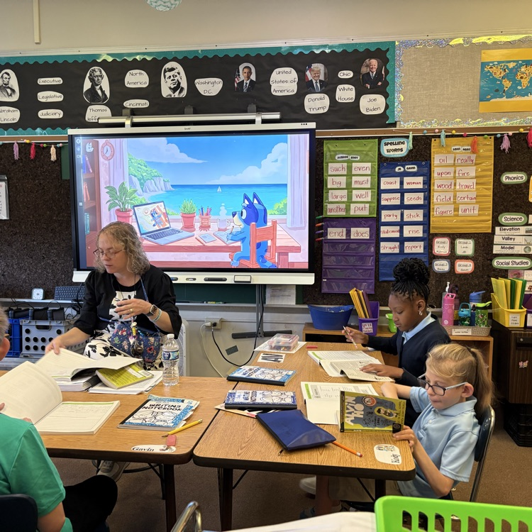 SRSDeaf's tweet image. Ms. Nanci is working with her students on the new ARC Reading Program!  This exciting resource is designed to build strong reading skills and confidence step by step. 💚💛🦁
We can’t wait to see how our students grow with it!
#stritaschoolforthedeaf #lionpride #readingprogram