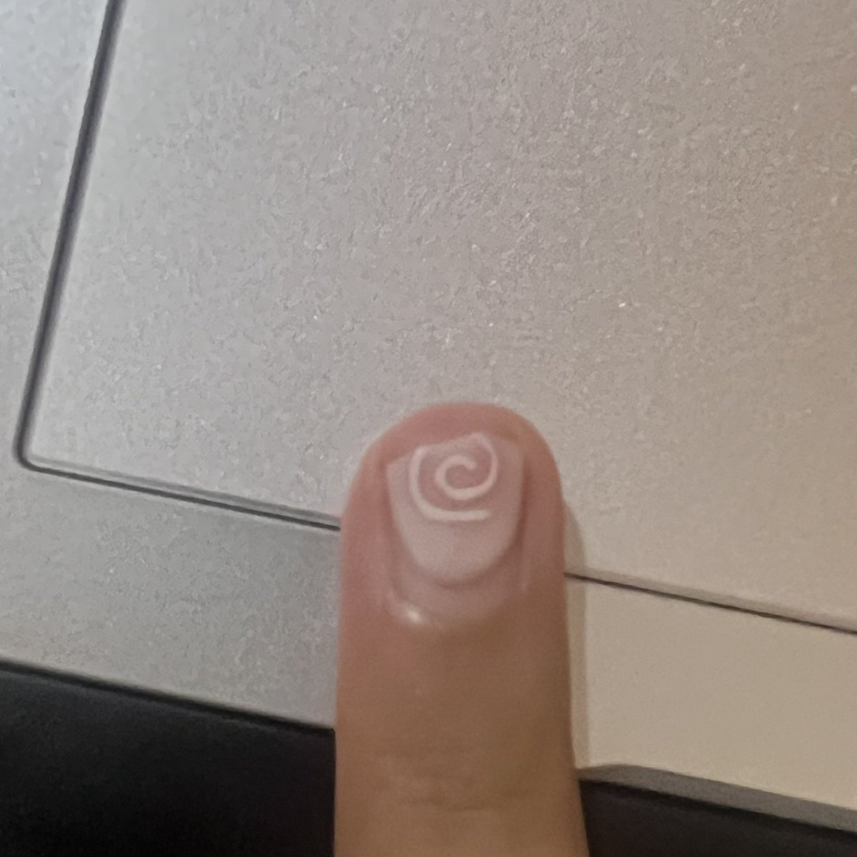 abis potong kuku karena gak enak dipake ngetik nailartnya jadi buntung🪱🐛