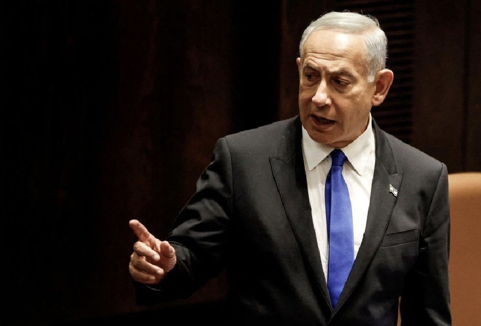 ➖️Netanyahu:

⭕️Süveyde dâhil olmak üzere, Golan’dan Şam’ın güneyine kadar uzanan (120km derinlikte) silahsızlandırılmış bir bölge kurmayı planlıyoruz.