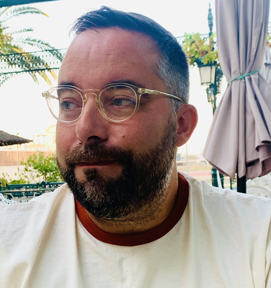 peterdobsonuk's tweet image. A relaxed day catching the sun with @matt_j_dobson