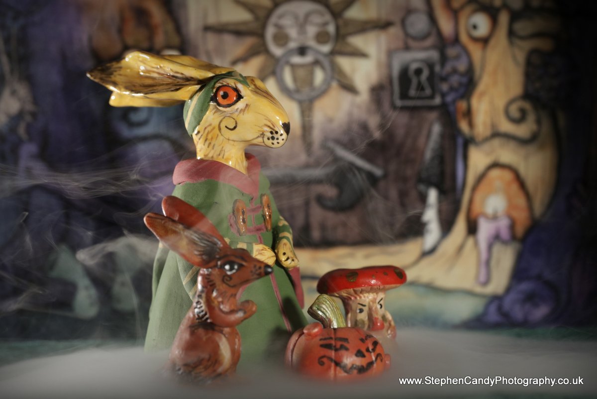 Finally got my own Matlock!
Stunningly saztaculous ceramic <a href="/MatlockHare/">Matlock Hare</a> piece made by Jacqui Lovesey.
Check out the great contrasting glazes on the fur and clothes. 
So glad to welcome him into my little Winchett Dale collection!