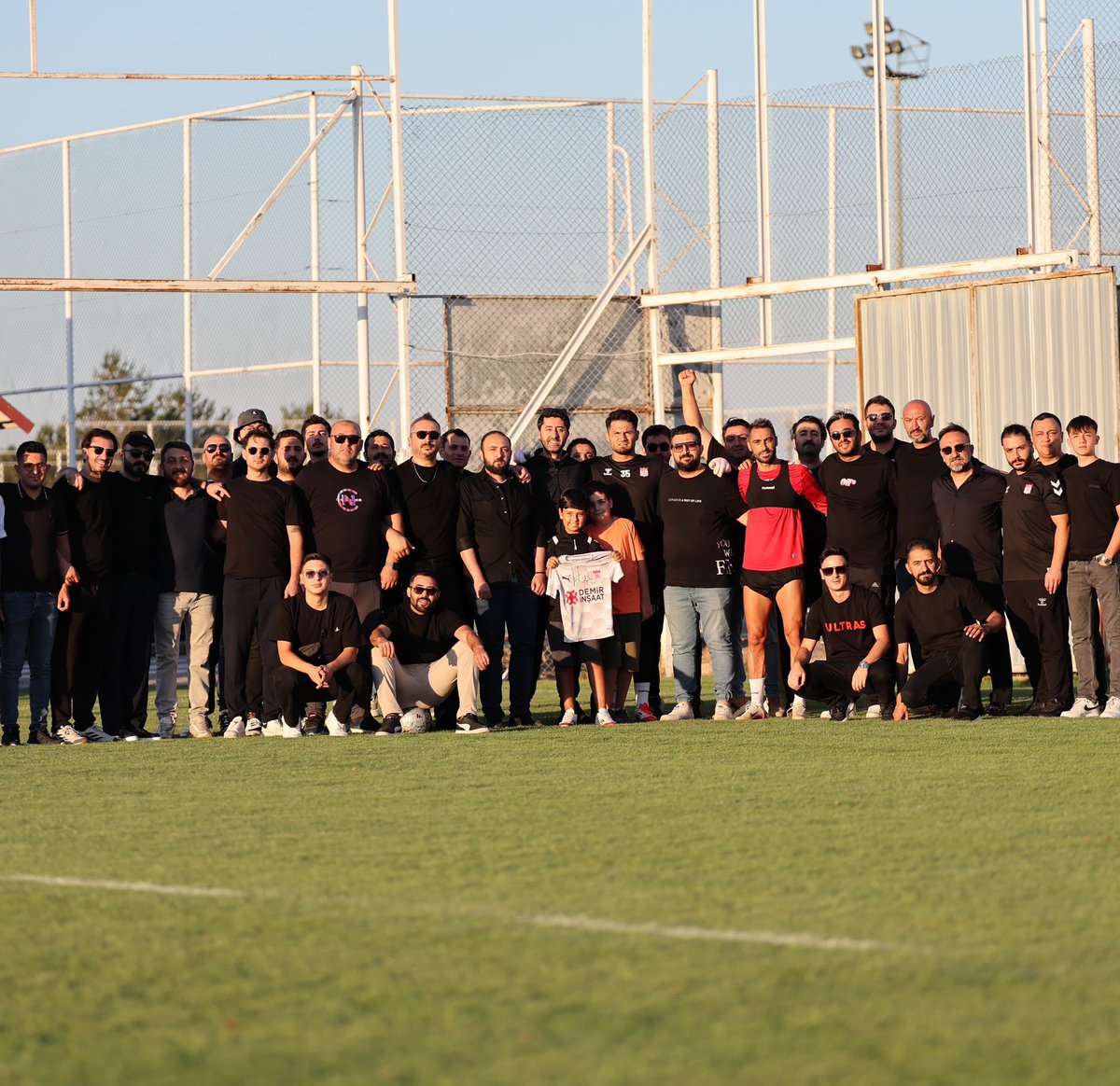 Elli Sekiz TD (@ellisekiztg) on Twitter photo 