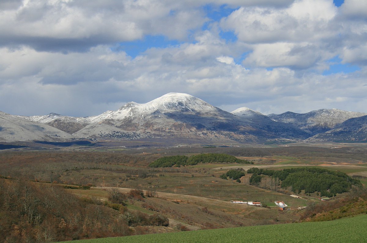 jcyl's tweet image. 🏔️@jcyl aprueba 2,7 M€ para 5 proyectos de turismo sostenible en la cuenca minera de Palencia

🏞️Actuaciones: Santibáñez de la Peña, Cervera de Pisuerga, Barruelo de Santullán, Guardo y Aguilar de Campoo

🎯Reactivación economía y empleo rural

#CGJCyL

comunicacion.jcyl.es/web/jcyl/Comun…