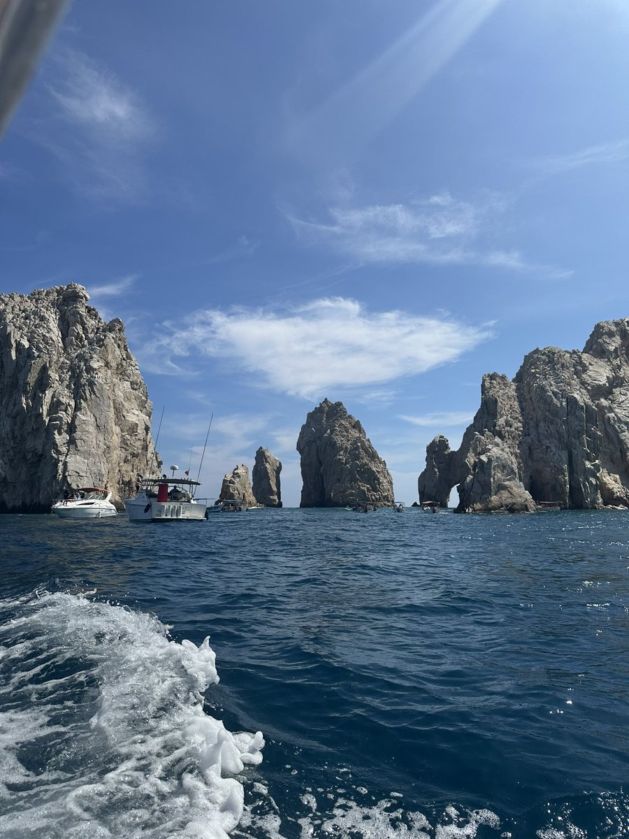 romanbee94's tweet photo. #Loscabos  💙 https://t.co/YUbZM1yMR6