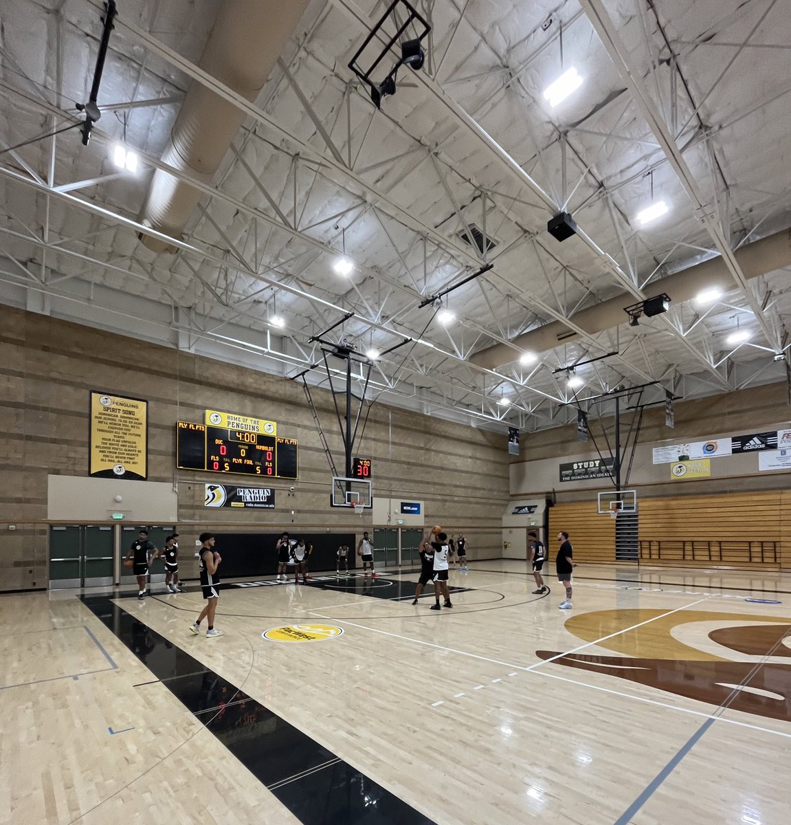 Dominican Men's Basketball tweet media