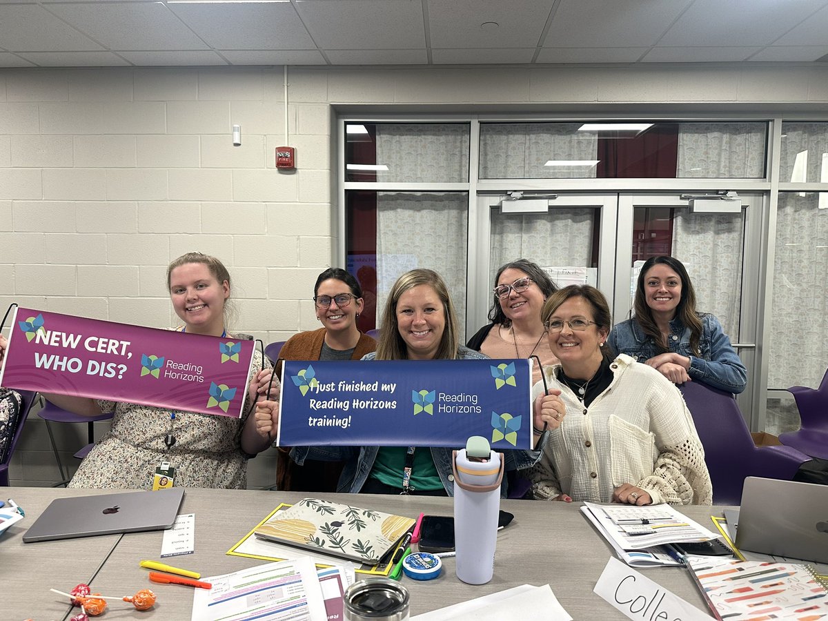 CometCurriculum's tweet photo. We had a wonderful day of literacy learning with @ReadingHorizons! https://t.co/wl5edKxFEJ