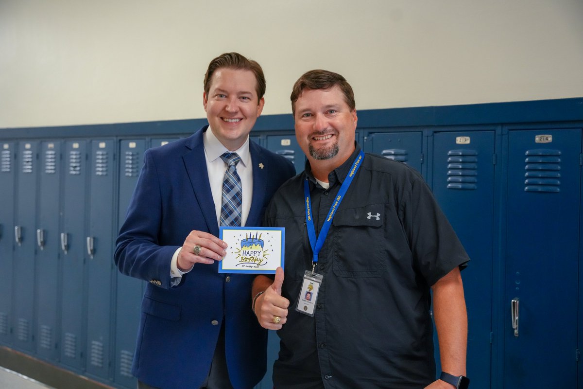 hpisdschools's tweet image. First Cake Day of this school year! Wishing a happy birthday to all of our amazing employees born in August!🎂 #HPISD