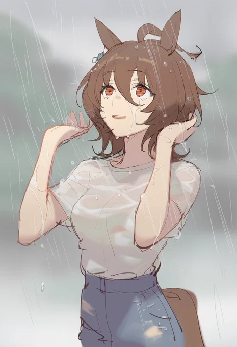 #ウマ娘と無人島シリーズ 「天然のシャワーだねぇ、気持ちがいいねぇ」「すぐ止むかな、そしたら焚火をつけ直さないと」焚火の種火を保存しておく為、繊維の分厚いキノコを見つけて来て、それに保管するようにしてからは火の管理もラクになった。雨はいい、新鮮な水が飲み放題だ