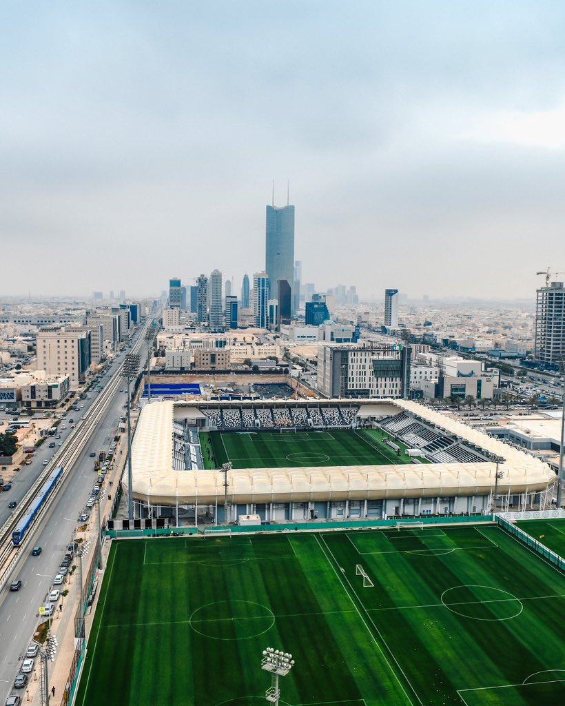 بكرة تنطلق أول مباراة لليث في الموسم الجديد.. والملعب ينادي عشاقه والمدرج الشبابي هو سر القوة ونبض الفريق بحضوركم تبدأ الحكاية ويبدأ الحماس ويكبر الطموح   

لا حياة للفريق بلا عشاقه 
#الشباب_الخليج