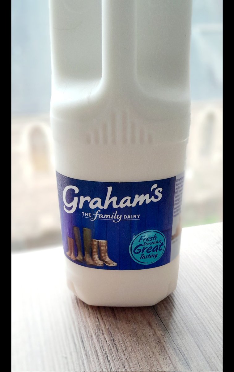 Graham's whole milk ⬇️. Guaranteed made from naturally burping cows.🐄💨🏴󠁧󠁢󠁳󠁣󠁴󠁿👍

I'm still boycotting your milk, <a href="/ArlaFoodsUK/">Arla Foods UK</a>.

I'm guessing your trial with Tesco, Arla and Sainsbury's of adding Bovaer to dairy cow feed - to stop them burping methane - has  failed, since the UK