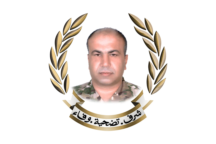 تنعى قيادة الجيش ـــ مديرية التوجيه، الملازم أول الشهيد محمد اسماعيل والمعاون أول الشهيد رفعت الطعيمي اللذين استشهدا بتاریخ ٢٨ / ٨ /٢٠٢٥ جراء انفجار مسيّرة تابعة للعدو الاسرائيلي أثناء الكشف عليها، وذلك في بلدة الناقورة. 
وفيما يلي نبذة عن حياة كل منهما:
• الملازم أول الشهيد