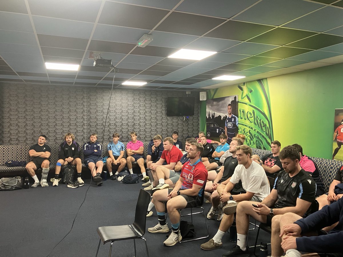 Cardiff_Pathway's tweet image. Great education with ⁦@WRU_Community⁩ for academy and ⁦@Cardiff_RFC⁩ groups  tonight #stayonside