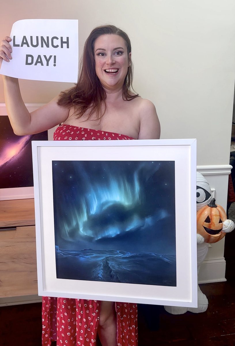 Cathrinmachin's tweet image. AURORA PRINT STORE IS LIVE 🥰🥰 

link in comments 🥰✨