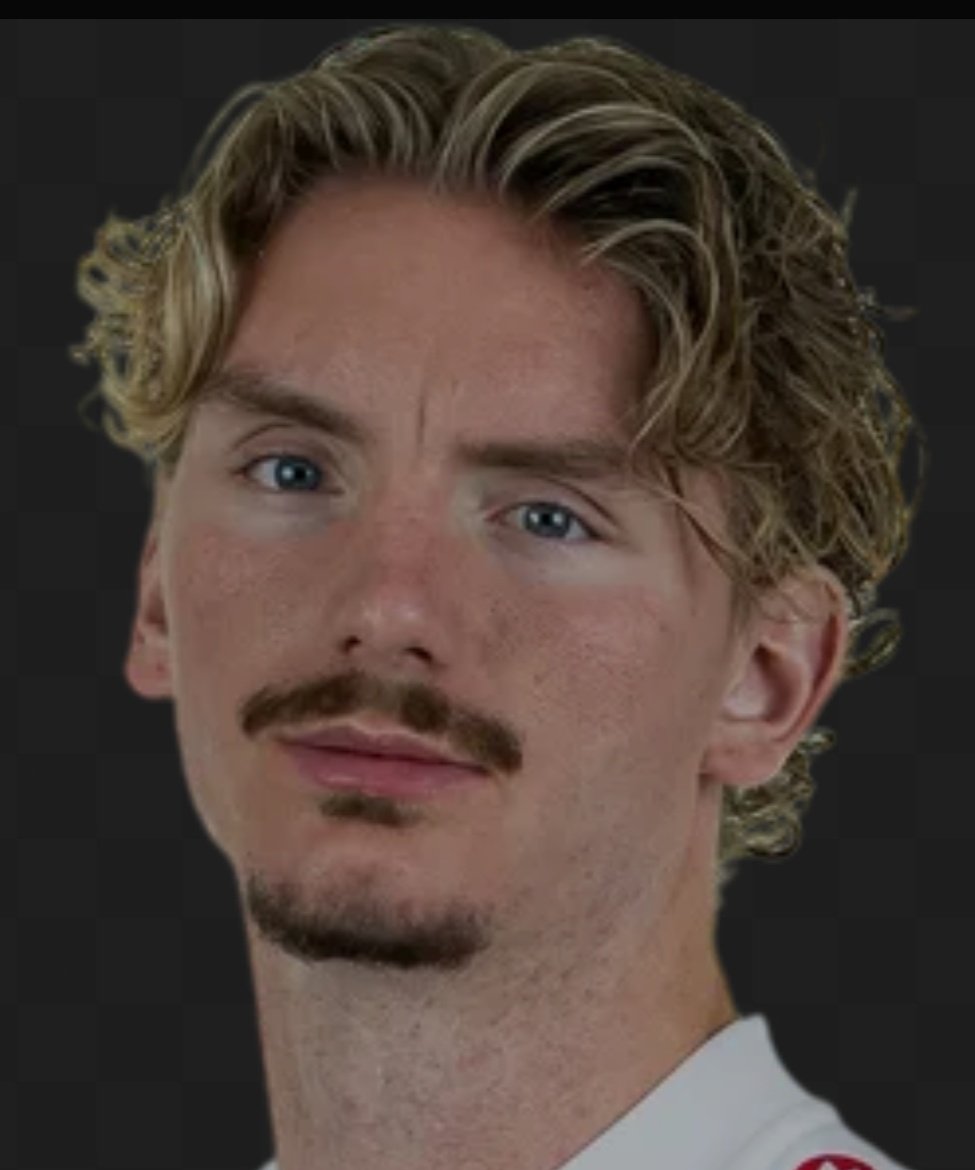 manxpie86's tweet image. Another blonde haired blue eyed player is it