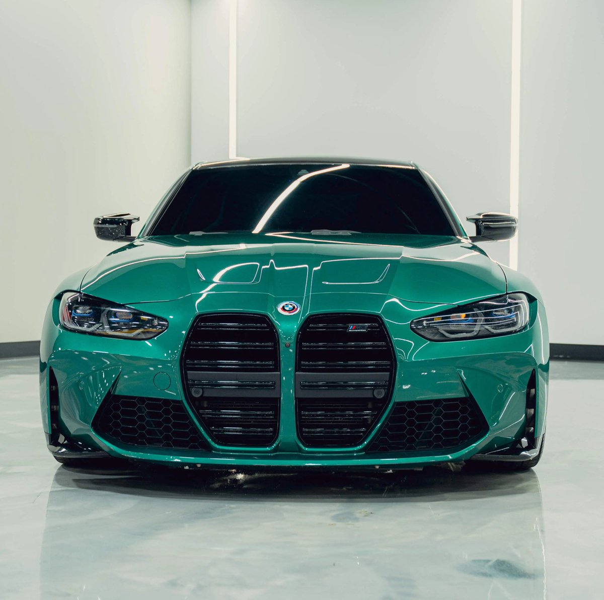 My buddy and streamer Omareloff known for GTA's Jose Exotic is giving away a BMW M3 for his birthday completely free to enter for the public

You love to see it