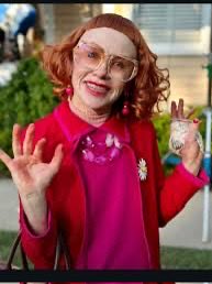 I better see people dressed as this witch on Halloween 🎃