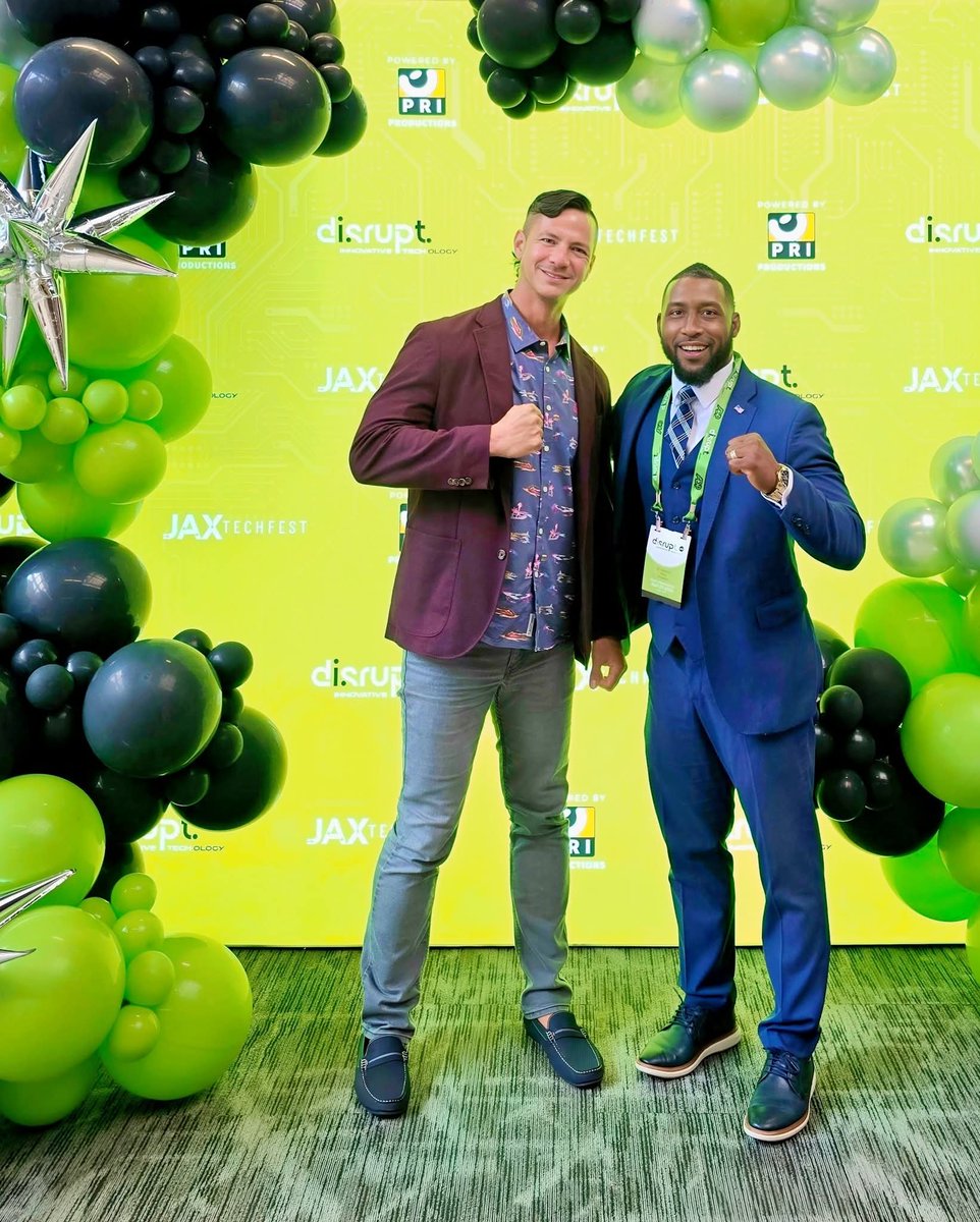 NahshonNicks's tweet image. 🤖 Proud of my brother &amp;amp; friend @matthewachang  — innovator, investor &amp;amp; kingdom builder.
Through Chang Robotics &amp;amp; the JVC he’s bringing the 🌍 global stage to #Jacksonville &amp;amp; the #FirstCoast
$1M 💰 pitch @ Jax Tech Fest = 🔥 for startups!
#JaxTechFest #JVC #Innovation #Duval