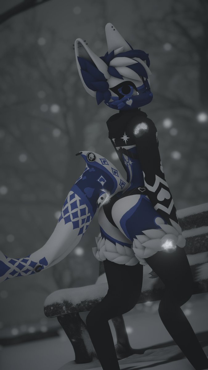 I got a lot of photos in this world so expect more
#VRChat #VRChatPhotography #Furry