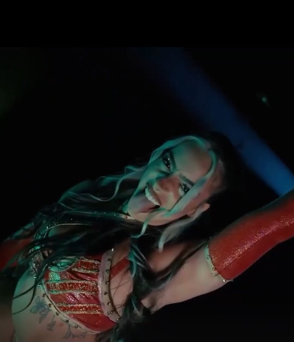 sirenalinton's tweet image. VIVA LA SPICY! 🌶️ 

#LaSazon #WWE #SpiceClub