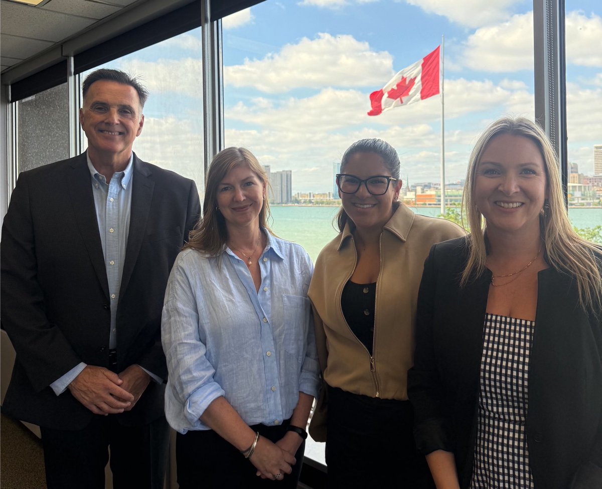 Thank you to Heather Grodin, Chief Relations Officer at the Windsor Detroit Bridge Authority for meeting with WECAR™ leaders to discuss the completion of the Gordie Howe International Bridge and other opportunities for collaboration. 

WECAR™ is proud to champion cross border