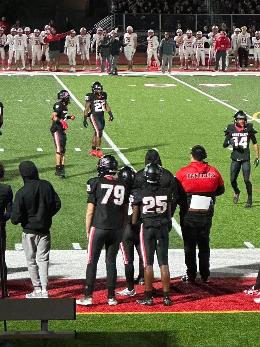 Thankful to play the game I love with my guy <a href="/SamuelMcGrath88/">Samuel McGrath</a> !!! #ThankfulThursday <a href="/RVille_Football/">Roseville Football</a>