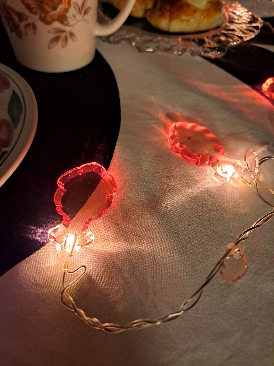 Rituleix's tweet image. Iltavalot käyttöön iltapalalle 🤗 #elokuu #syyssaapuu #siriusdesign #CatherineGHertz