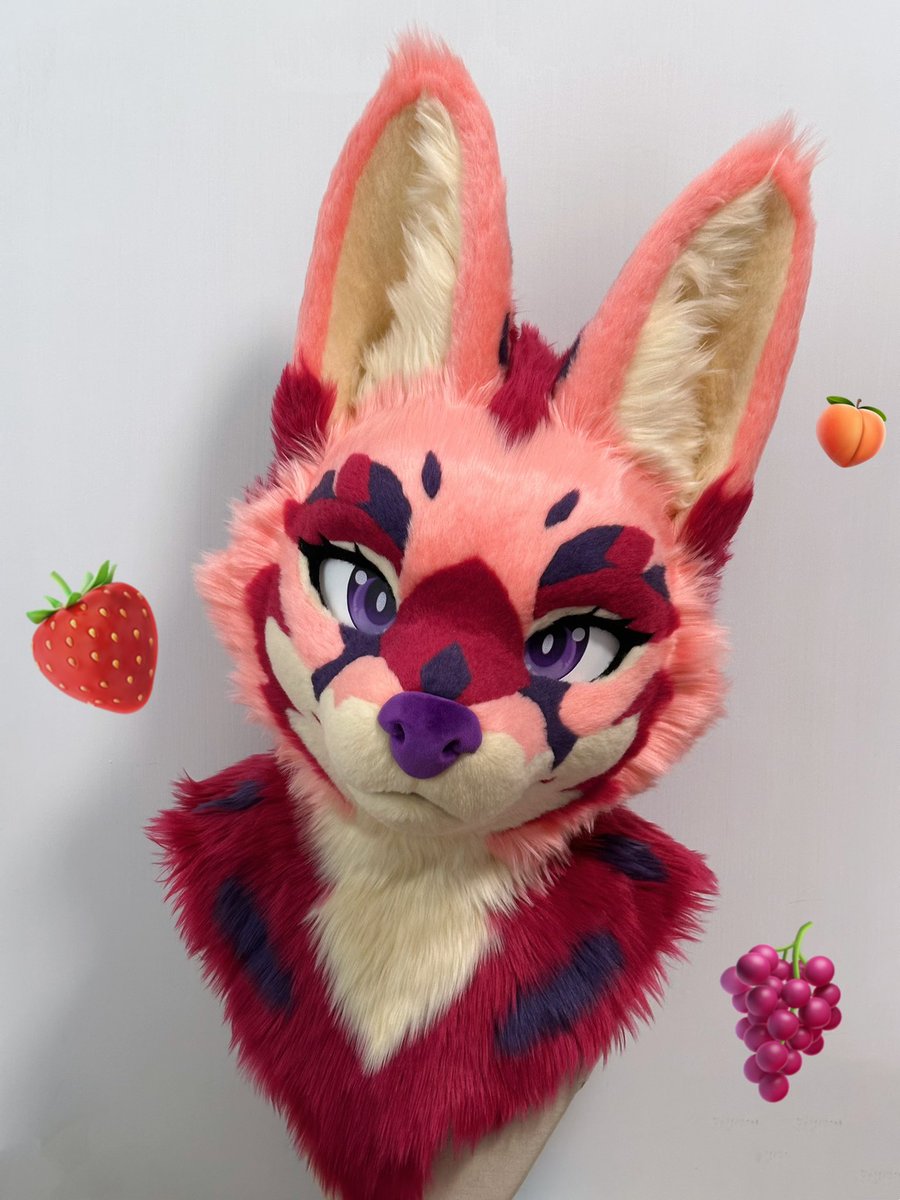 PinkDrinkServal🍓 (@pinkdrinkserval) on Twitter photo There she is! Her name is Sevier~
🍓🐱✨
🧵: <a href="/wurongcat/">乌绒造物社Wurongcat Fursuit Studio</a> 
#FursuitEveryday #furry There she is! Her name is Sevier~
🍓🐱✨
🧵: <a href="/wurongcat/">乌绒造物社Wurongcat Fursuit Studio</a> 
#FursuitEveryday #furry