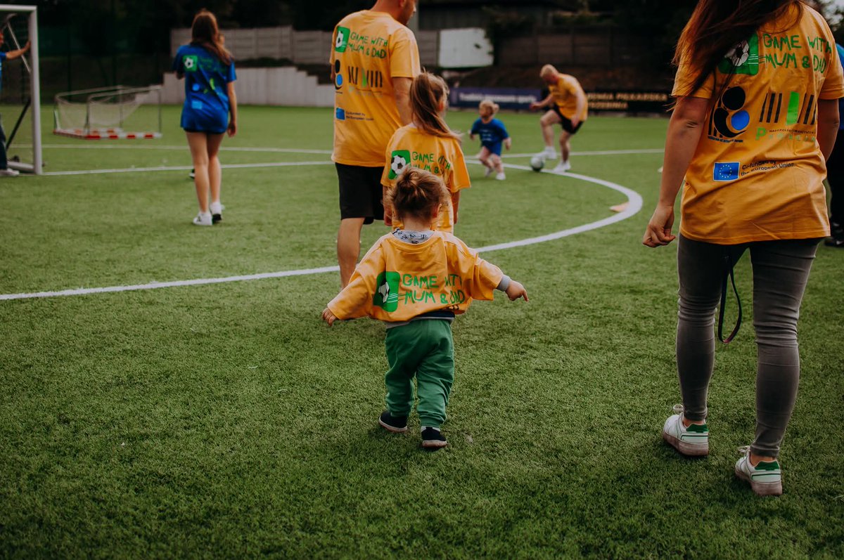 Trzeci gwizdek w ramach projektu Gamę With Mum And Dad dla Zakładu Karnego w  Trzebini ⚽💚. Bo prawa człowieka zaczynają się od praw dziecka! <a href="/networkcope_fr/">networkcope_fr</a> <a href="/BambiniNOsbarre/">Bambinisenzasbarre</a> <a href="/SW_GOV_PL/">Służba Więzienna</a> <a href="/MZPNKrakow/">MZPN Kraków</a>.