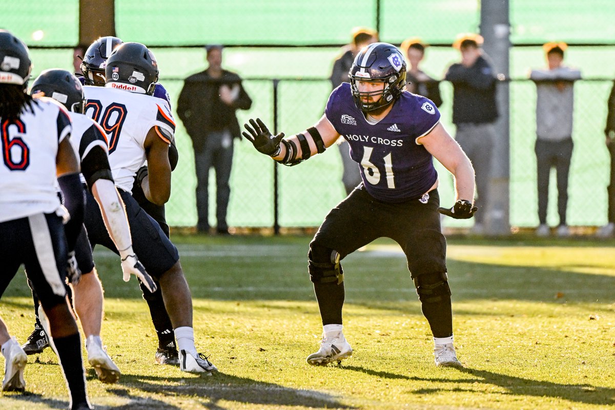 Previewing the 2025 Crusaders 🏈⬇️

📰 tinyurl.com/2n9m6wsr

#GoCrossGo