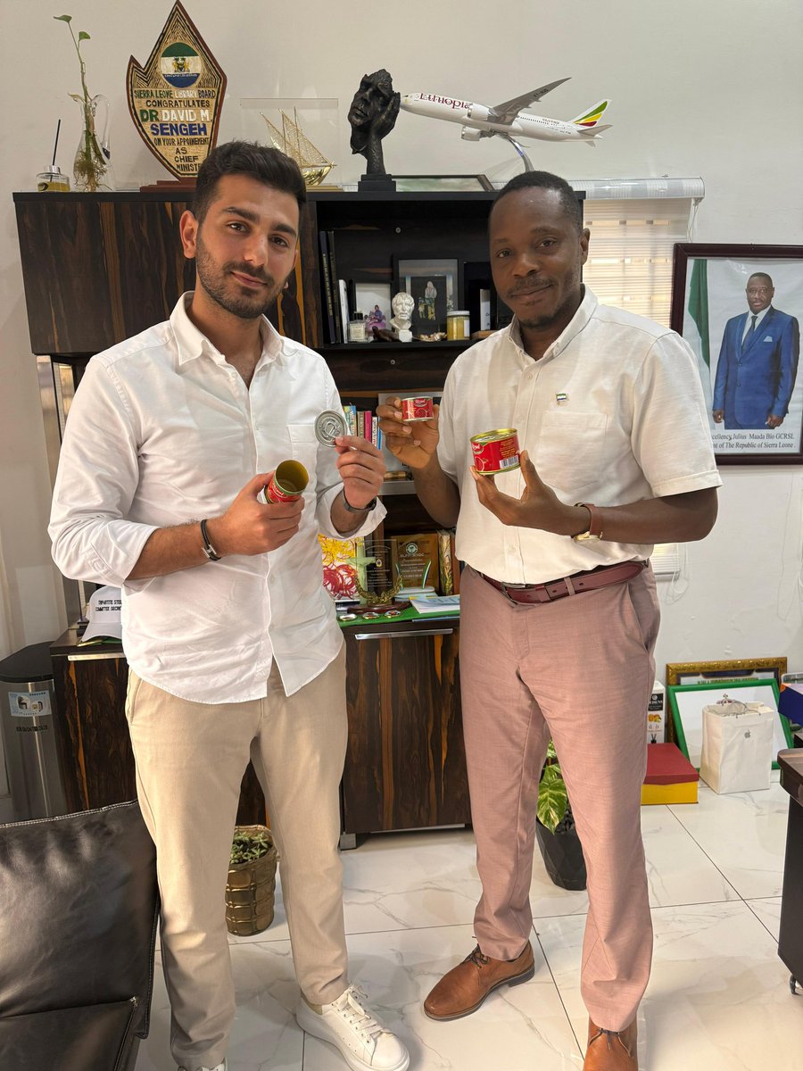 dsengeh's tweet image. Did you know that Sierra Leone&apos;s Royal Tomato Paste, manufactured by 5 Star Food Industries SL, is the only canned tomato paste production plant in the sub region? I met the CEO today to explore ways the government can support them re: President @julius_maadabio #FEEDSALONE