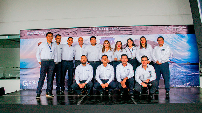 GRUVER Camiones Córdoba y Veracruz reciben Certificación Evolución Elite de Daimler Truck México... transporteinformativo.com.mx/gruver-camione…
<a href="/gruvercamiones/">GRUVER Camiones</a> <a href="/FreightlinerMex/">Freightliner México</a> <a href="/MBenzBusesMx/">Mercedes-Benz Autobuses</a> #Wildfi #distribuidores #certificacion #TransporteInfo