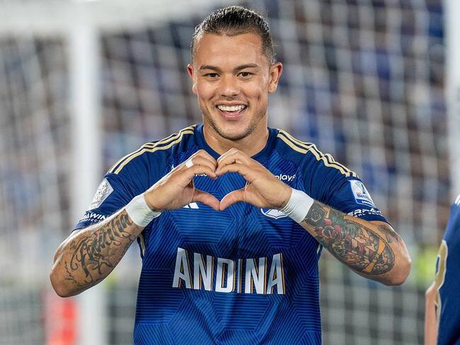 VBarCaracol's tweet image. 🆙Hernán Torres en #ELVBarCaracol

➡️Leo Castro: “Por mí, ojalá esté para el clásico”
👍Ha evolucionado bien a los trabajos de campo

➡️Macalister Silva: “Ya le faltan 3 semanas, hay que adaptarlo al trabajo”

📻Siga nuestra transmisión en vivo en Youtube: acortar.link/Ud1TGU